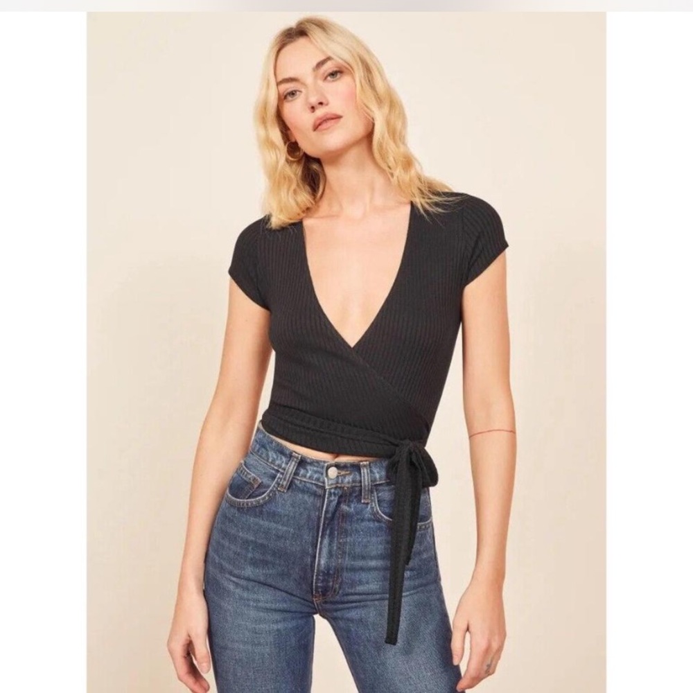 reformation black wrap top SZ M